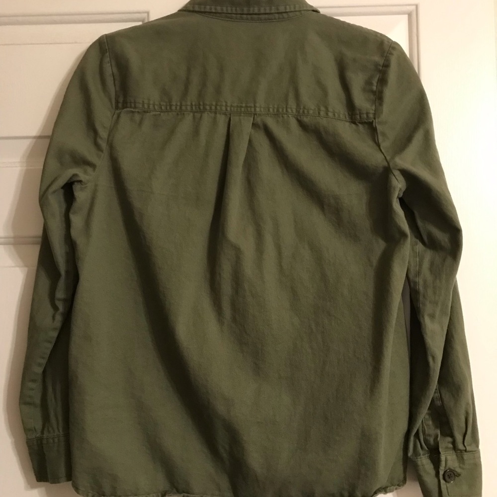 Green long sleeve shirt